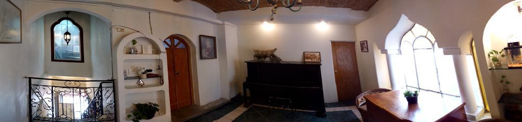 Отель Casa Del Beso Гуанахуато Экстерьер фото